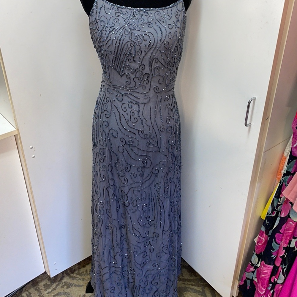 PROM DRESS BEDEDD